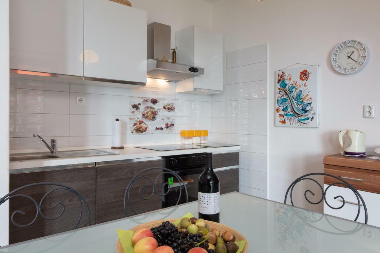 Holiday Home Barbara Trogir Dış mekan fotoğraf